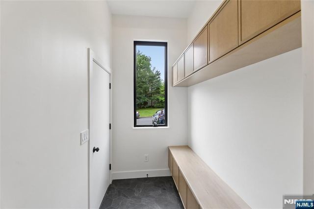 1 Bancroft Place, Cresskill, NJ 07626