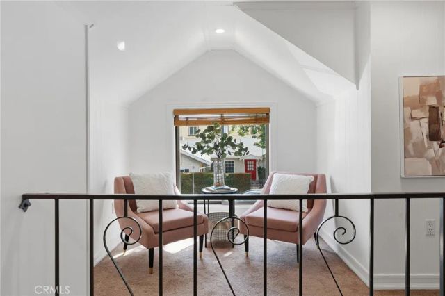 14335 Magnolia Bl, Sherman Oaks, CA 91423