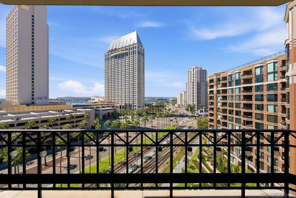 500 W Harbor Dr 1022, San Diego, CA 92101 — photo 5