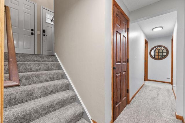 8430 Hiawatha Avenue, Eden Prairie, MN 55347