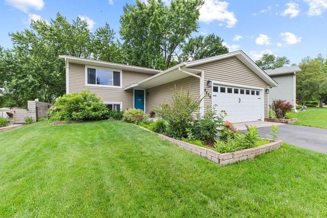8430 Hiawatha Avenue, Eden Prairie, MN 55347