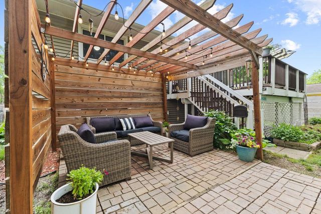 8430 Hiawatha Avenue, Eden Prairie, MN 55347
