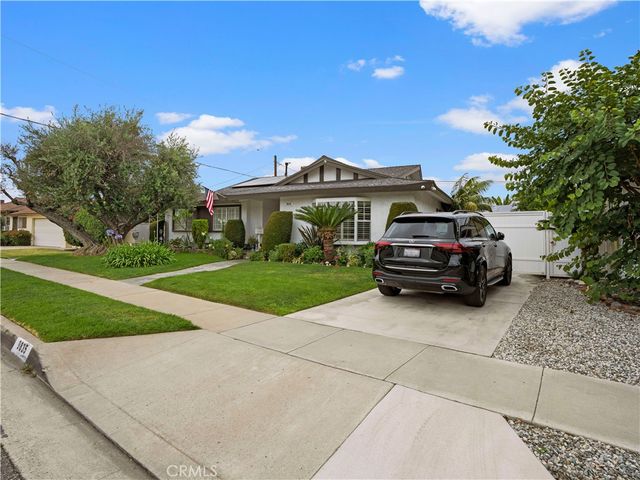 9835 Brookshire, Downey, CA 90240