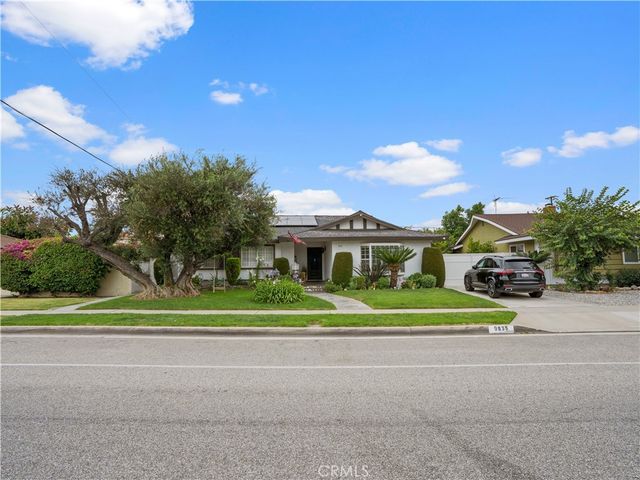 9835 Brookshire, Downey, CA 90240