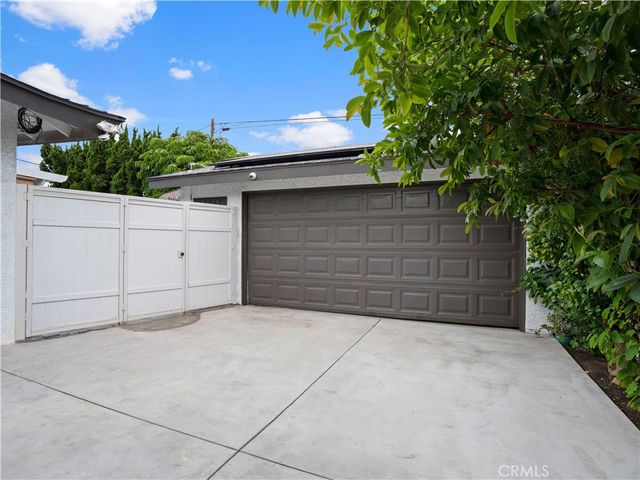 9835 Brookshire, Downey, CA 90240