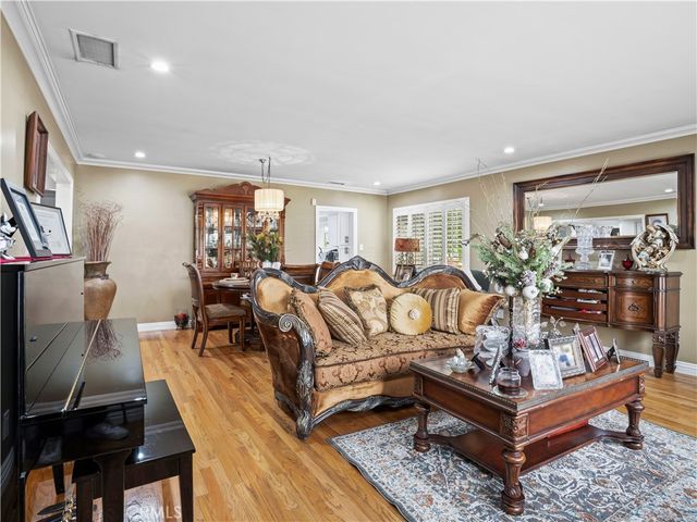 9835 Brookshire, Downey, CA 90240