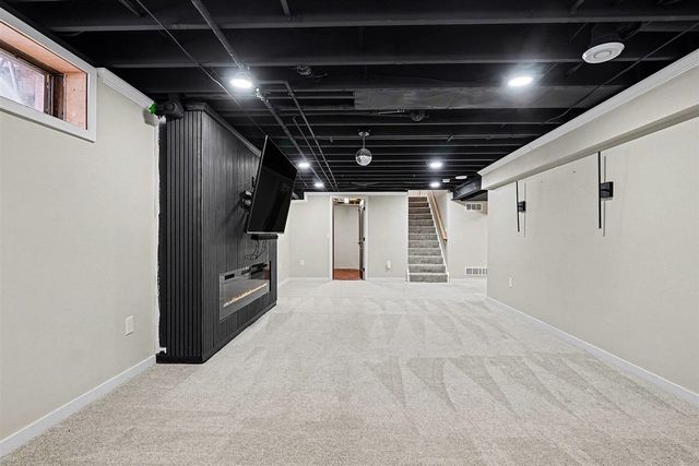 8539 Dolphin Street, Portage, MI 49024