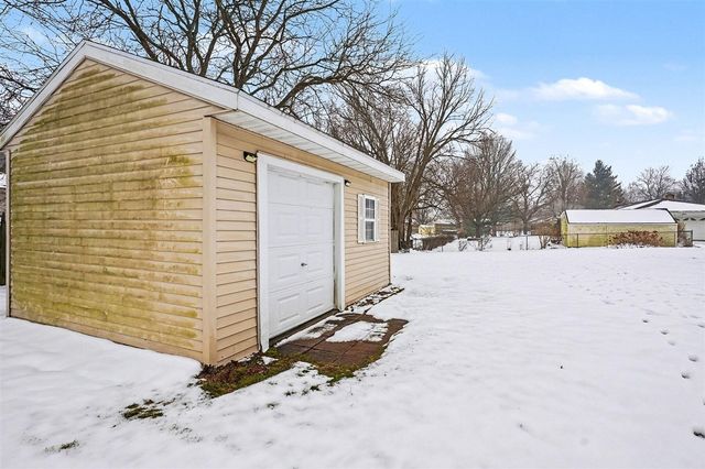 8539 Dolphin Street, Portage, MI 49024