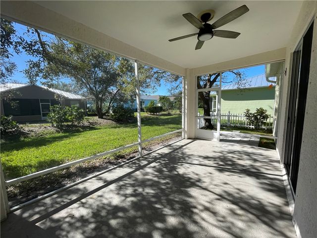 865 10th Drive, Vero Beach, FL 32960