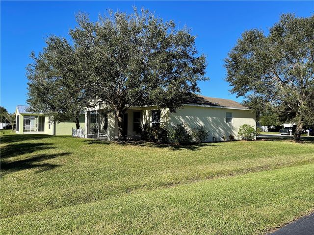 865 10th Drive, Vero Beach, FL 32960
