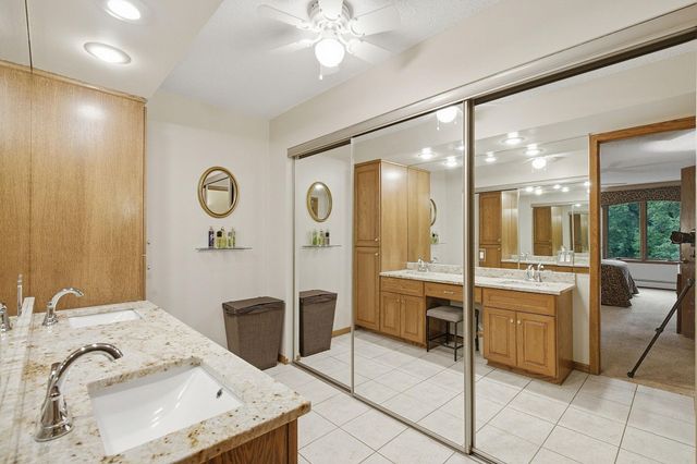 6051 Laurel Avenue 214, Golden Valley, MN 55416