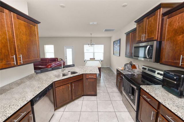 829 LANDMARK HILLS DRIVE, Haines City, FL 33844