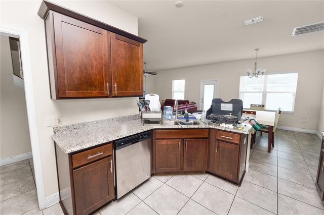 829 LANDMARK HILLS DRIVE, Haines City, FL 33844