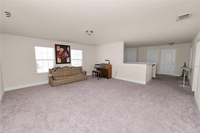 829 LANDMARK HILLS DRIVE, Haines City, FL 33844