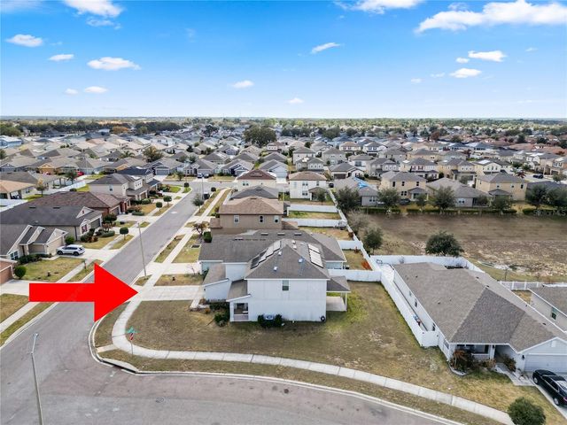 829 LANDMARK HILLS DRIVE, Haines City, FL 33844