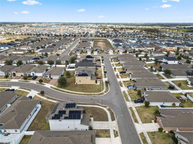 829 LANDMARK HILLS DRIVE, Haines City, FL 33844