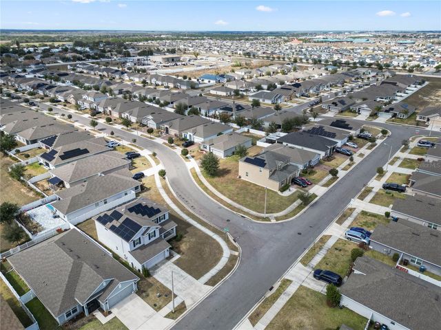 829 LANDMARK HILLS DRIVE, Haines City, FL 33844