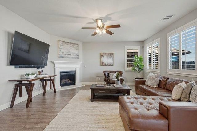 1634 Santana Ranch Drive, Hollister, CA 95023