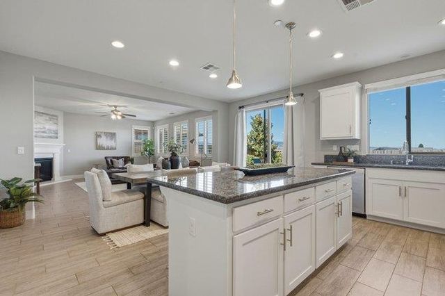 1634 Santana Ranch Drive, Hollister, CA 95023