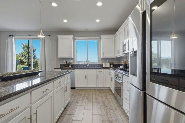 1634 Santana Ranch Drive, Hollister, CA 95023