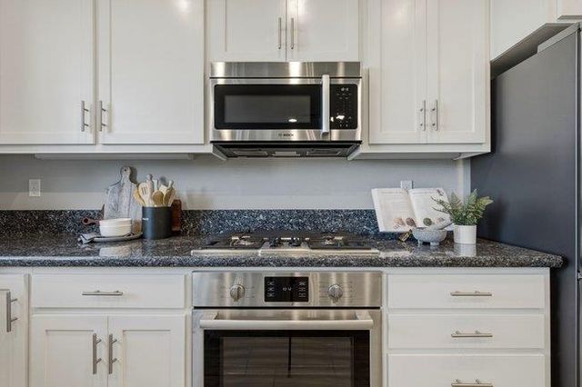 1634 Santana Ranch Drive, Hollister, CA 95023
