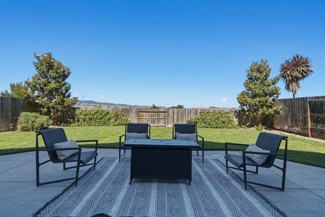 1634 Santana Ranch Drive, Hollister, CA 95023