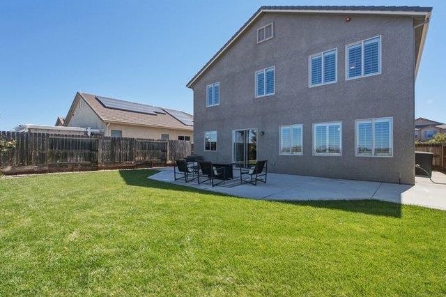 1634 Santana Ranch Drive, Hollister, CA 95023
