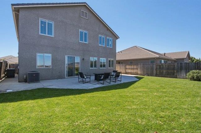 1634 Santana Ranch Drive, Hollister, CA 95023