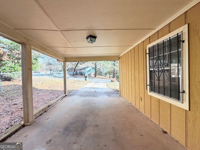 7118 Pineneedle Drive SW, Covington, GA 30014