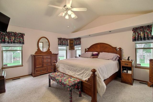 241 S Maple Dunes Ct, Wichita, KS 67235