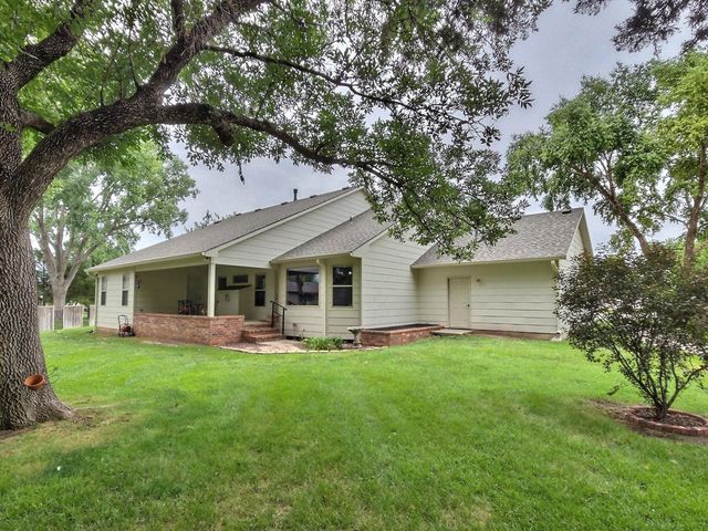 241 S Maple Dunes Ct, Wichita, KS 67235