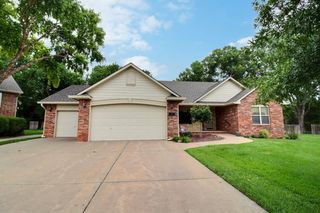 241 S Maple Dunes Ct, Wichita, KS 67235
