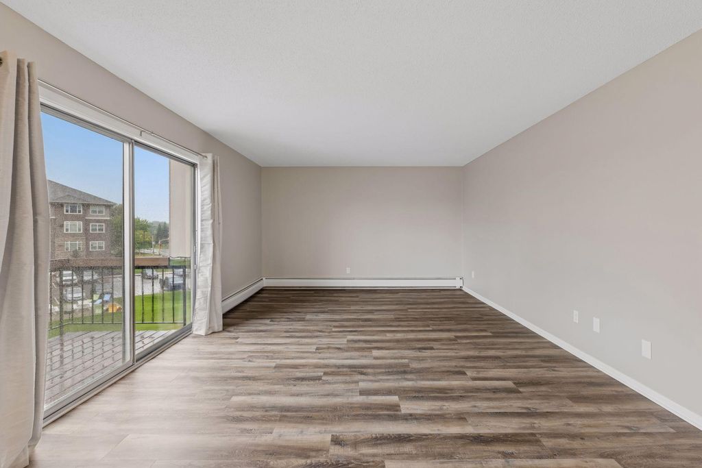 2800 Hillsboro Avenue N 307, New Hope, MN 55427 — photo 2