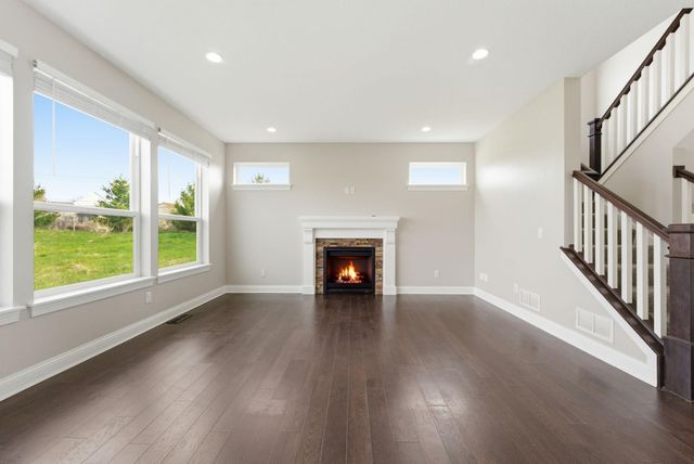 4042 Grand Chevalle Parkway, Chaska, MN 55318
