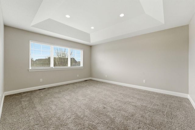4042 Grand Chevalle Parkway, Chaska, MN 55318