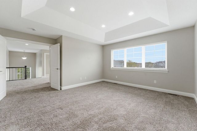 4042 Grand Chevalle Parkway, Chaska, MN 55318