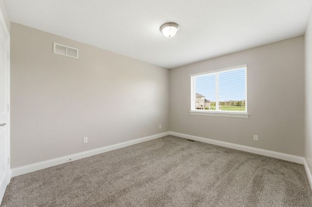 4042 Grand Chevalle Parkway, Chaska, MN 55318