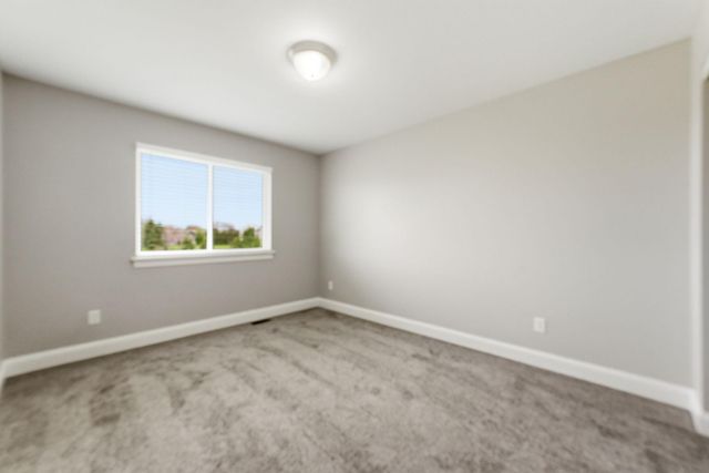 4042 Grand Chevalle Parkway, Chaska, MN 55318