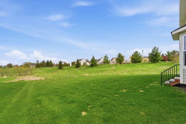 4042 Grand Chevalle Parkway, Chaska, MN 55318