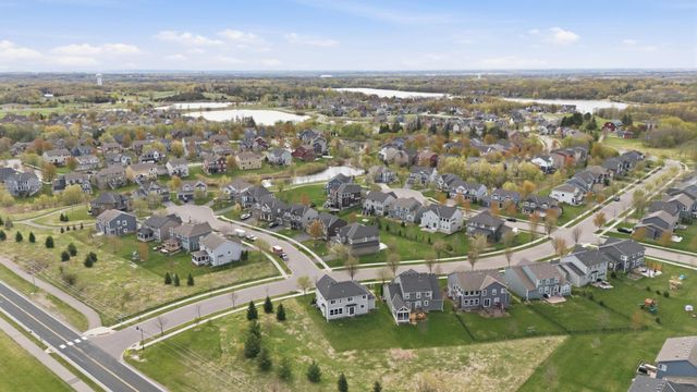 4042 Grand Chevalle Parkway, Chaska, MN 55318