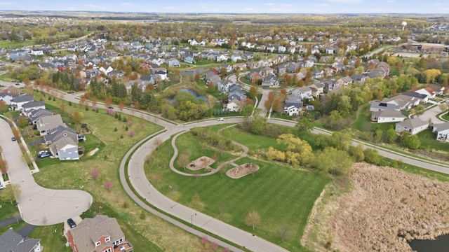 4042 Grand Chevalle Parkway, Chaska, MN 55318
