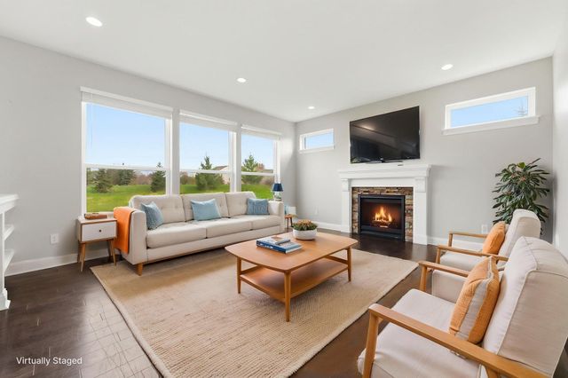 4042 Grand Chevalle Parkway, Chaska, MN 55318