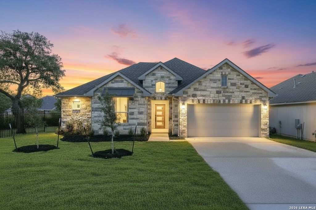 1901 N Chateau Lane, Kerrville, TX 78028