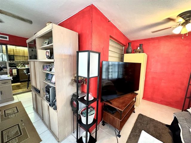 2451 NW 41st Avenue 207, Lauderhill, FL 33313