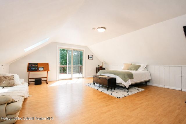 40 Simmons Drive, Woodstock, NY 12498