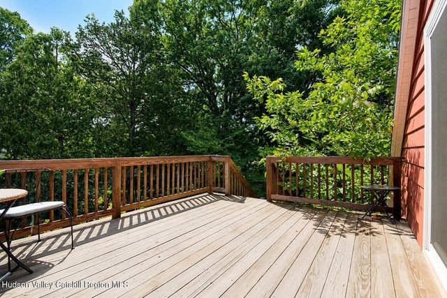 40 Simmons Drive, Woodstock, NY 12498