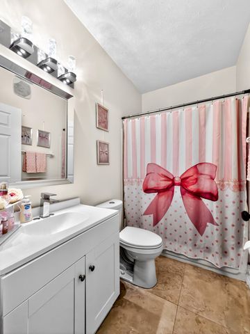 157 Saddlebrook Lane, 351, Florence, KY 41042