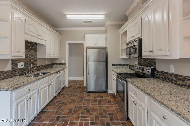 331 Cypress Creek Road, Brandon, MS 39047