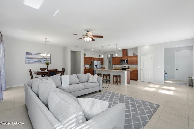 417 Tuscany Chase Drive, Daytona Beach, FL 32117