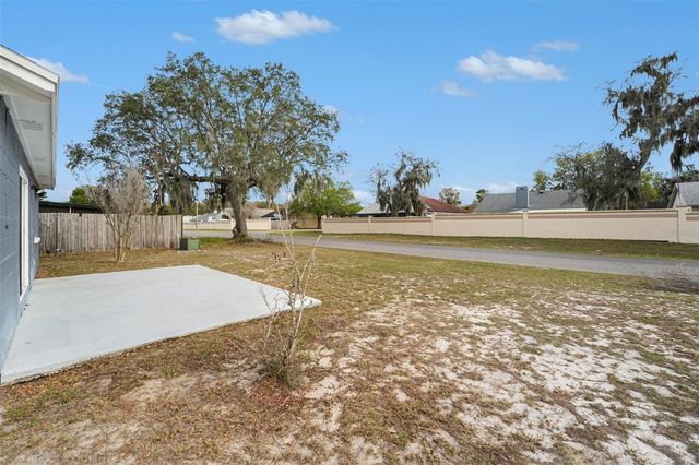 3339 QUEENS COVE LOOP, Winter Haven, FL 33880